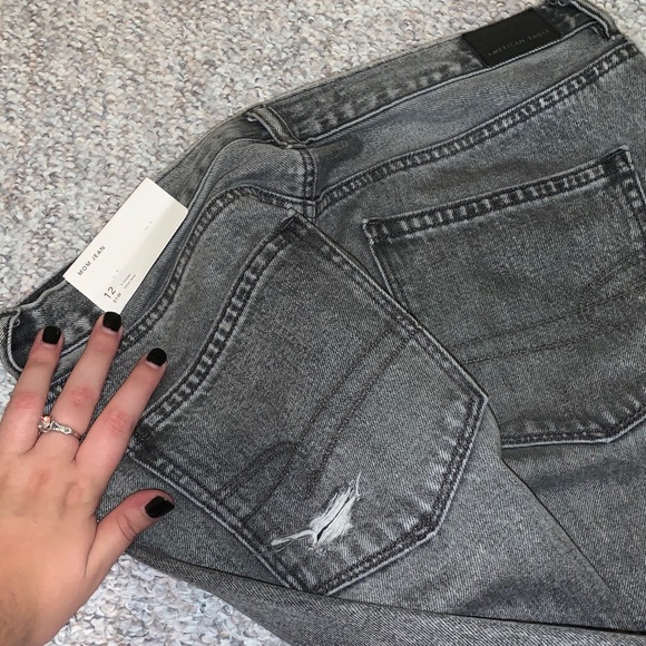 American Eagle Mom jeans - Picture 3 of 4